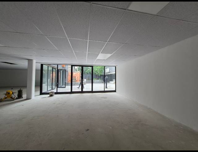 389M² RETAIL TO LET IN ROSEBANK